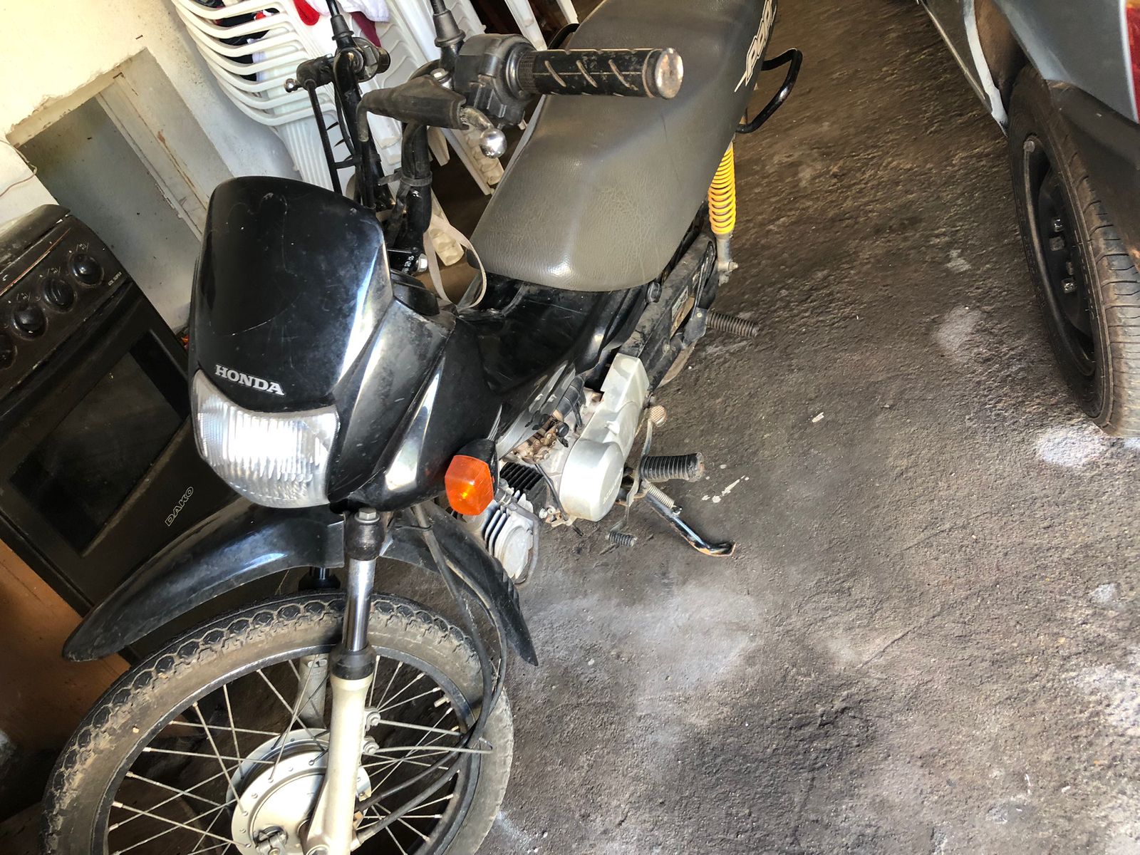 Motocicleta é furtada no Centro de Três Pontas