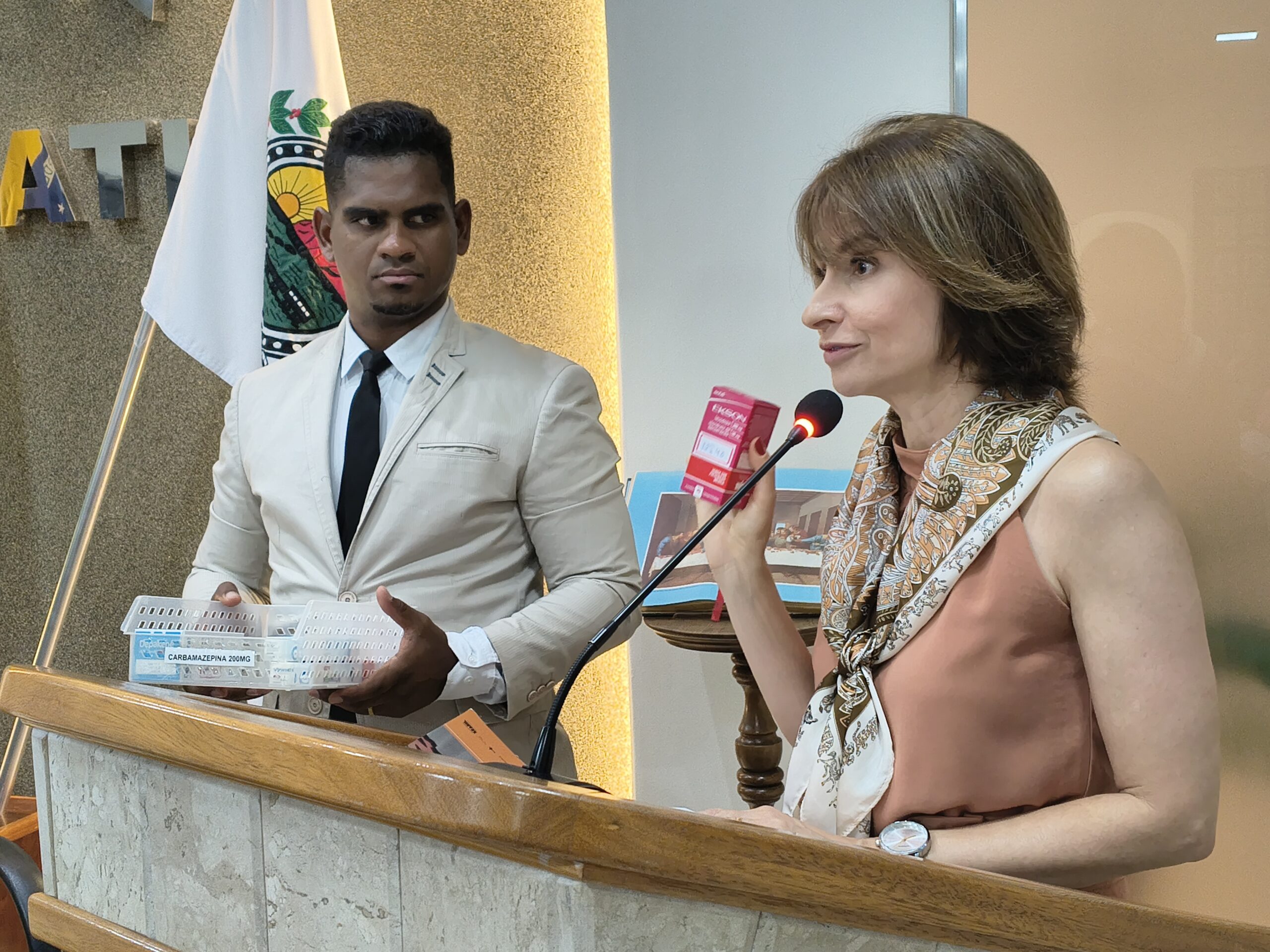 Câmara faz sessão de três horas, aprova reforma para instalar UAI e ouve explicações sobre a Farmácia Municipal