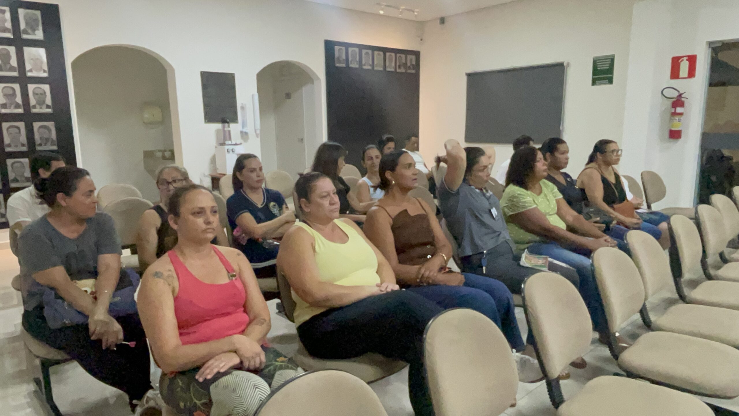 Vereadores aprovam o projeto do Executivo “Descongela Já” para todos os servidores municipais