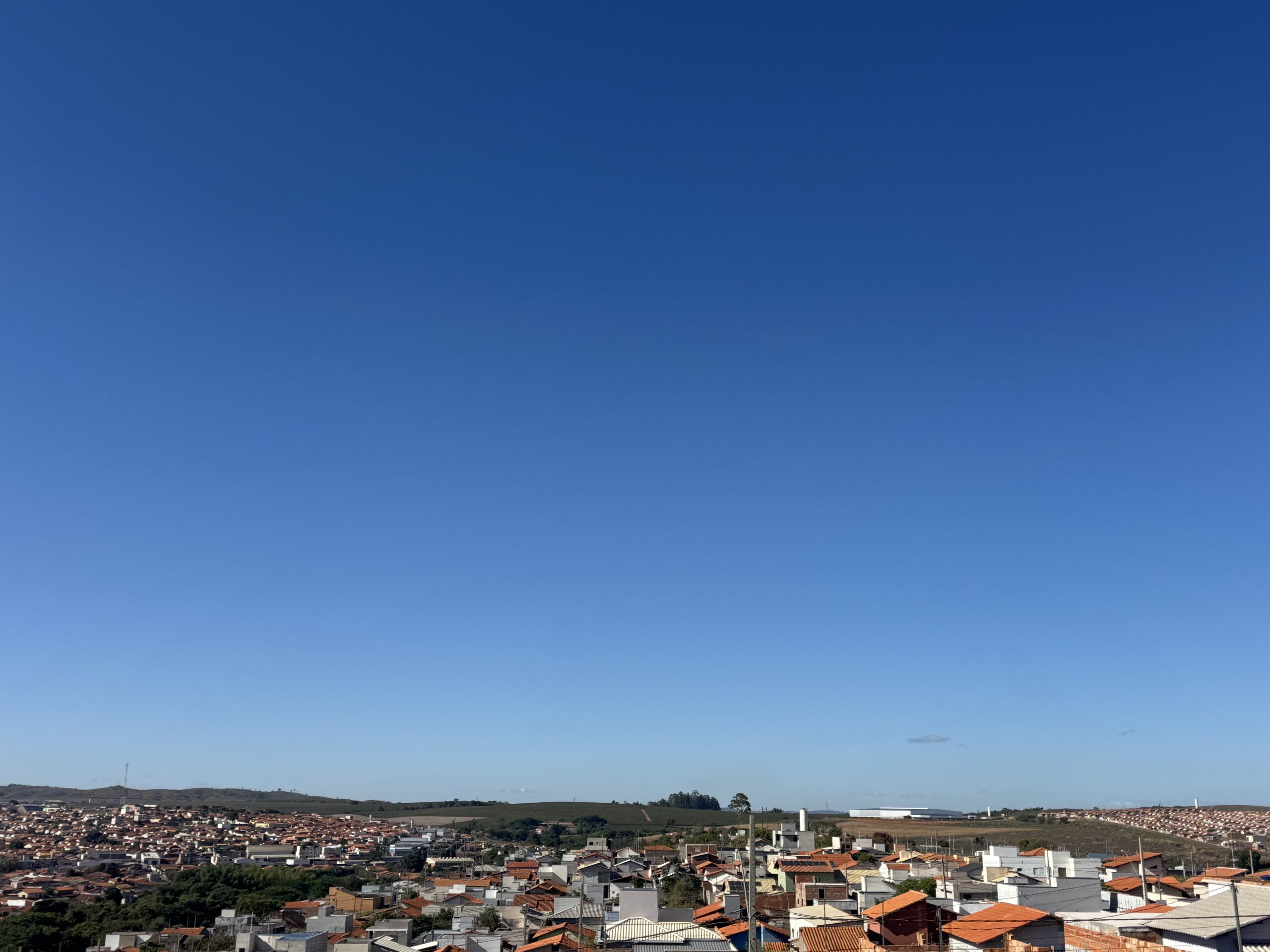 Semana começa com sol e temperatura de 28 graus