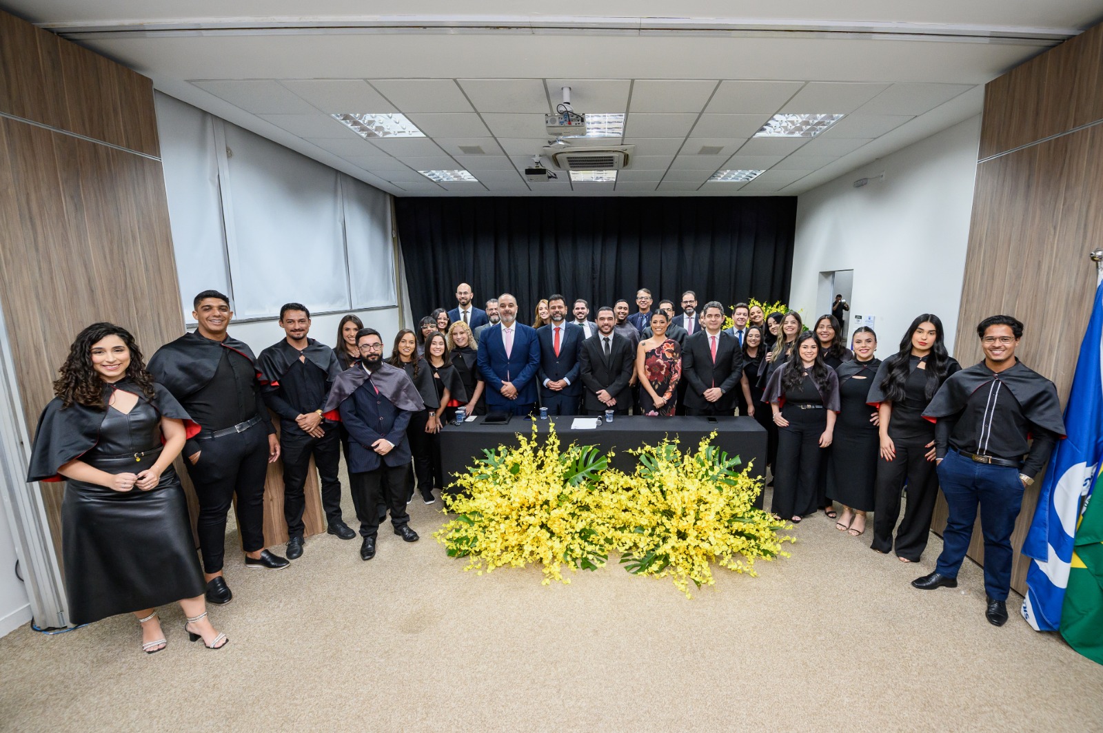 Unis realiza Cerimônia da Beca da primeira turma de Direito e homenageia presidente da OAB Varginha