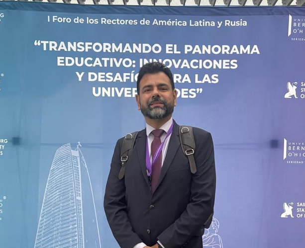 Vice-reitor do Grupo Unis participa de fórum internacional com instituições de 13 países em Santiago