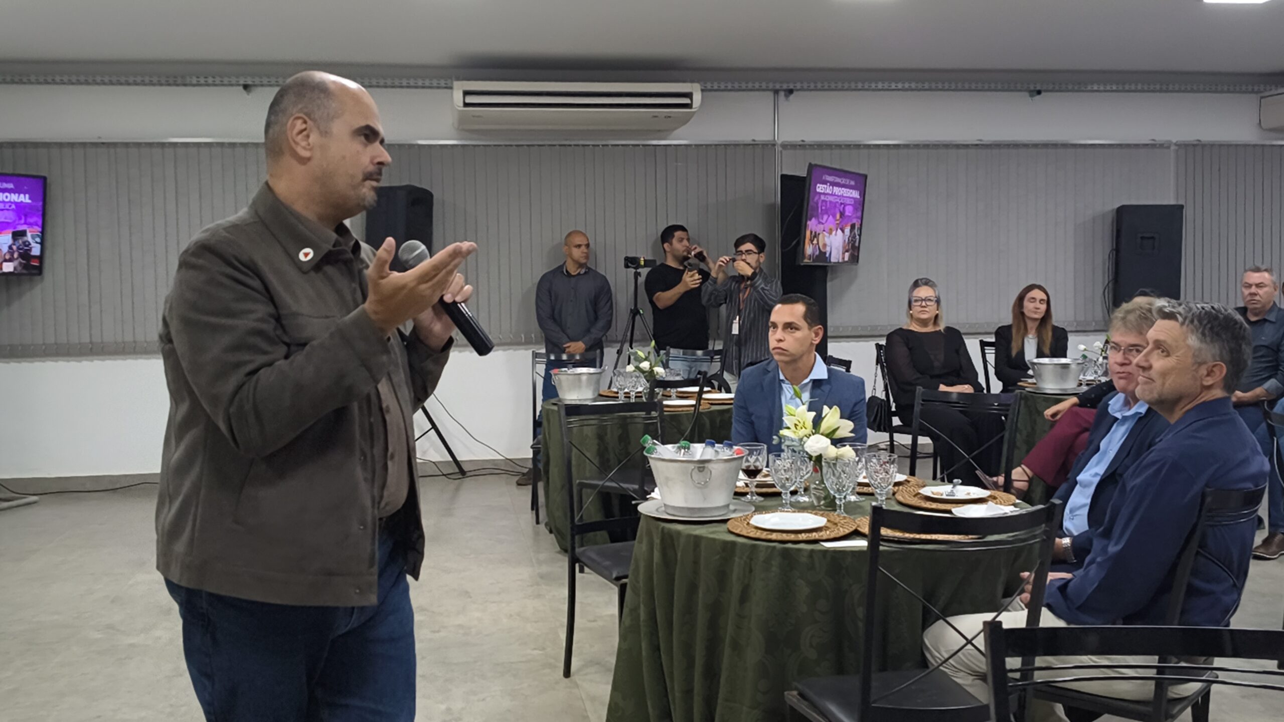 Governador Mateus Simões participa de assinatura de acordo de cooperação e se reúne com empresários em Três Pontas