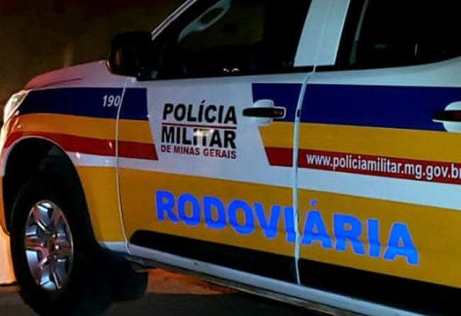 Ultrapassagem provoca acidente na rodovia de Coqueiral