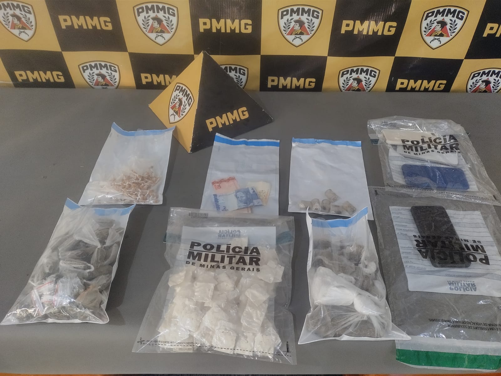 PM apreende grande quantidade de drogas durante Operação Corpus Christi