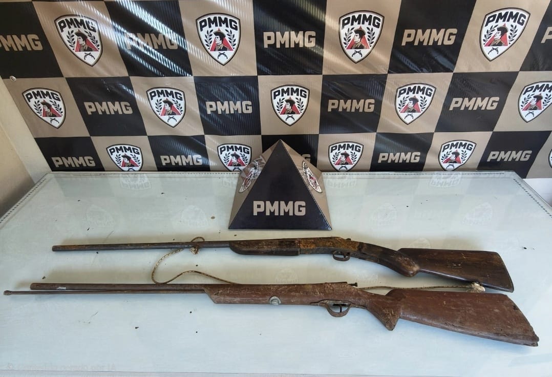 PM apreende espingardas na zona rural de Três Pontas