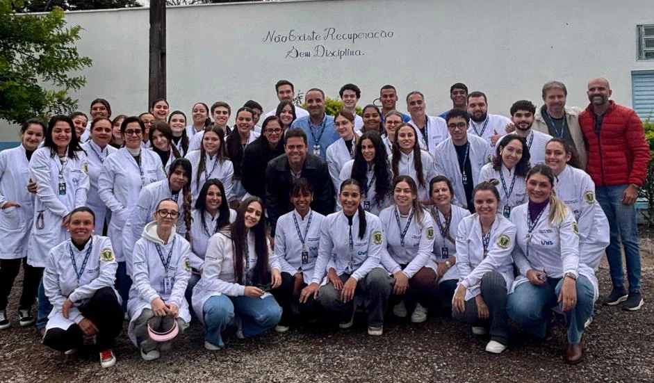 Curso de Medicina do Grupo Unis realiza ação inédita de saúde na APAC de Varginha