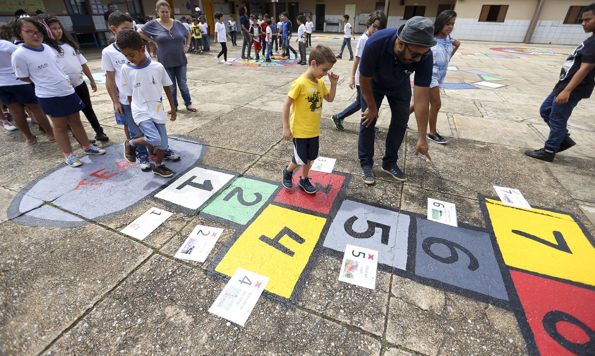 Férias escolares de 2027 coincidirão com Copa Feminina em 2027 no Brasil